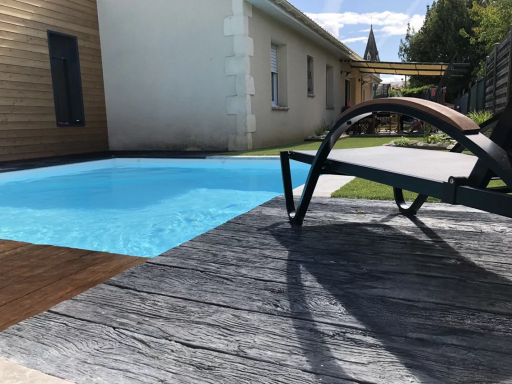 terrasse-resine-minerale-bois-brule terrasse-resine-minerale-bois-brule